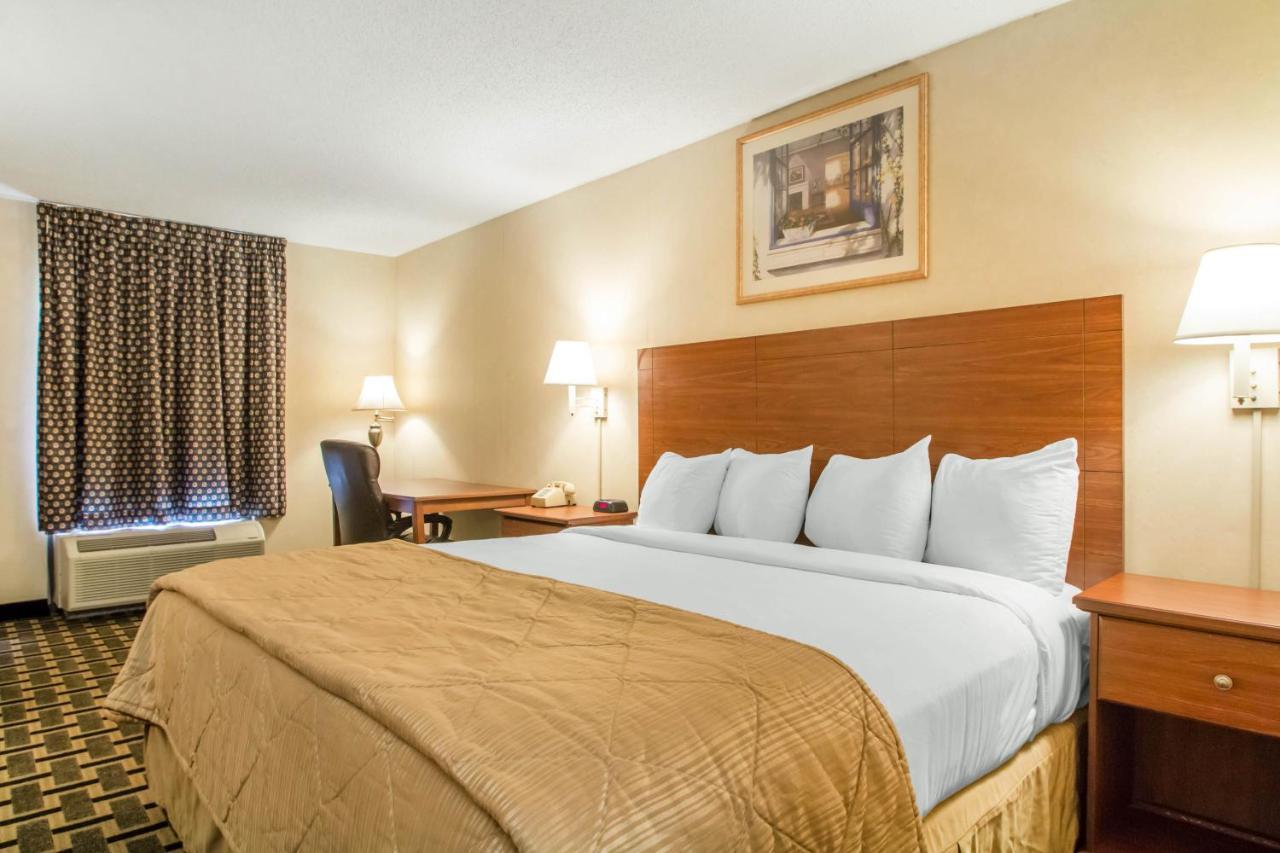 Quality Inn & Suites Ріджленд Екстер'єр фото